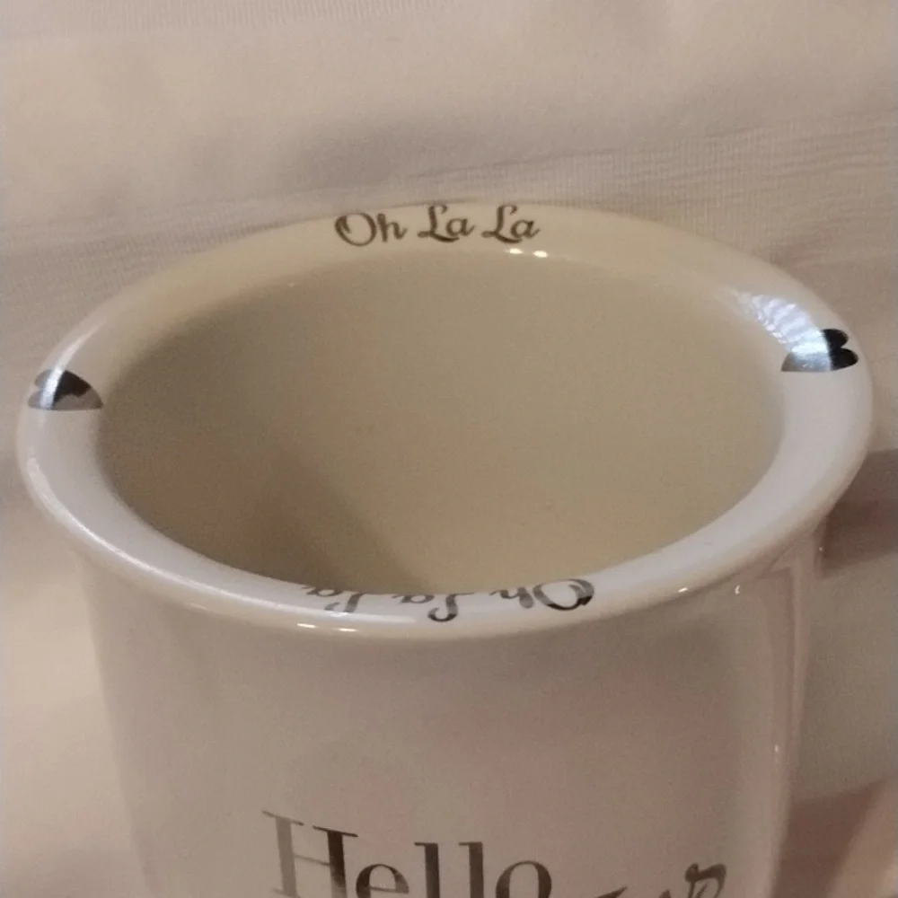 10 Strawberry Street, 'Hello Gorgeous Oh La La' - Ceramic Cream Mug - Picture 5 of 7